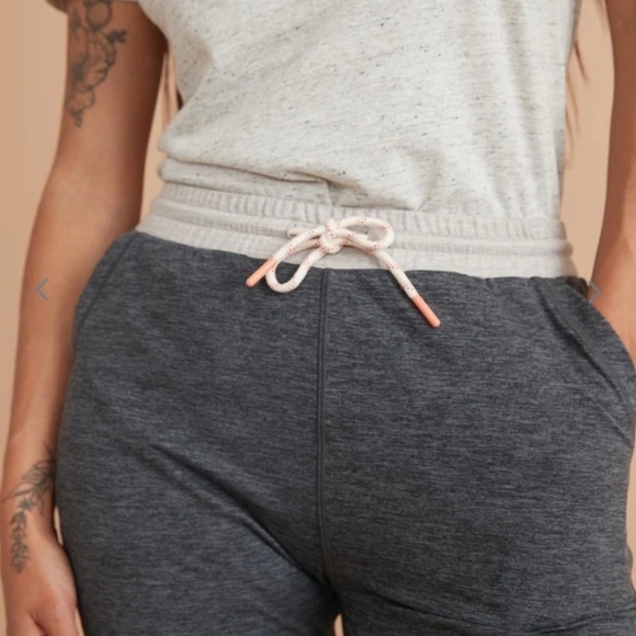 Marine layer Liz Sport Jogger in Dark Heather Grey - Picture 2 of 9